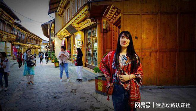 导游什么价格和昆明旅游必去景点大全ayx爱游戏app云南十佳网红优秀(图11)