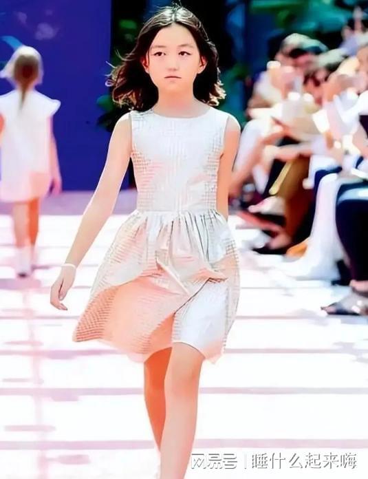 烟喝酒打麻将”的王菲确实是个好妈妈AYX